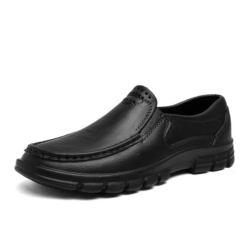Schwarze Herren-Slipper zum Hineinschlüpfen