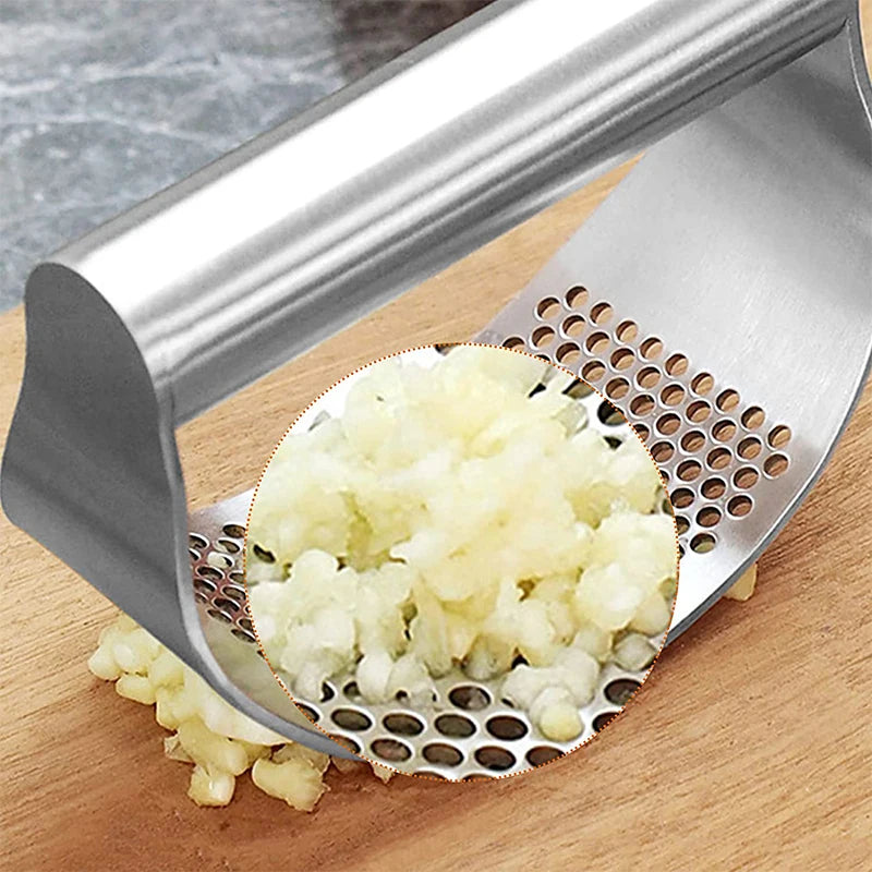 PGY Knoblauchpresse mit gebogener Pressfläche